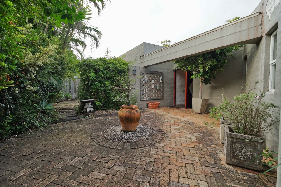 8 Bedroom Property for Sale in Vincent Eastern Cape